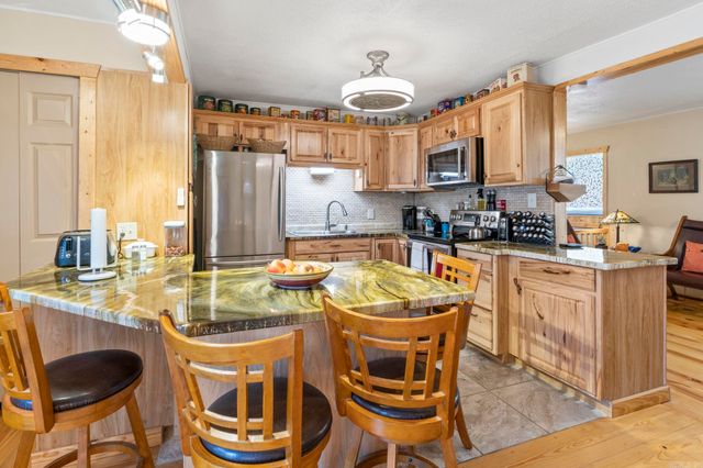 118 Cedar Valley Rd, Fairfield Bay, AR 72088