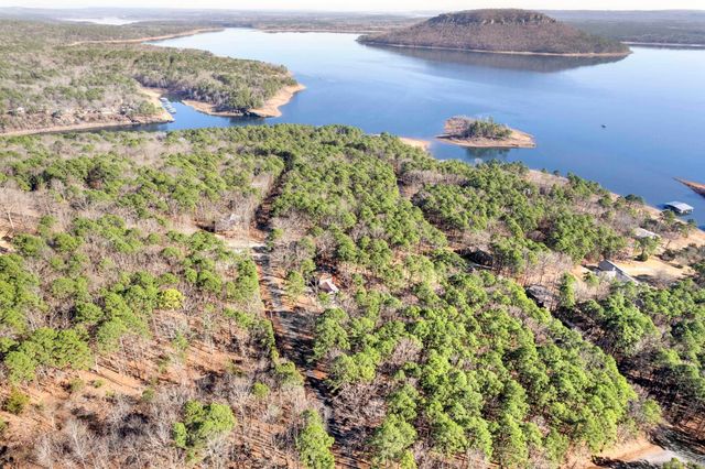 118 Cedar Valley Rd, Fairfield Bay, AR 72088