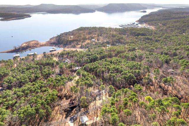 118 Cedar Valley Rd, Fairfield Bay, AR 72088