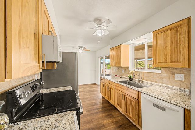 10413 W MISSION Lane, Sun City, AZ 85351