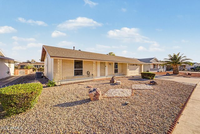 10413 W MISSION Lane, Sun City, AZ 85351