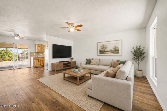 10413 W MISSION Lane, Sun City, AZ 85351