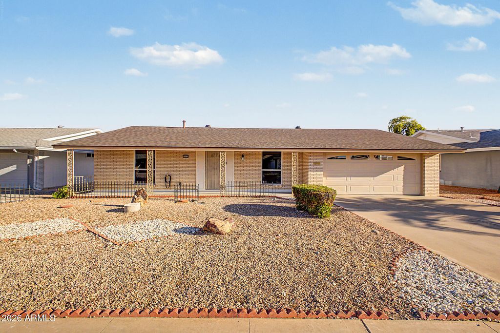 10413 W MISSION Lane, Sun City, AZ 85351