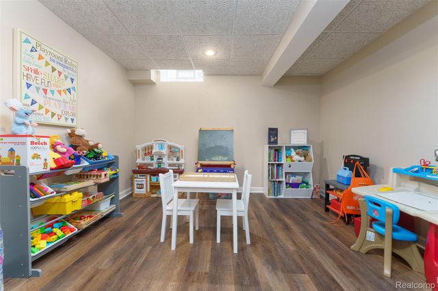 41777 Princess Drive, Canton Charter Township, MI 48188