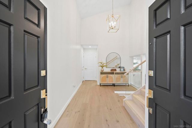5552 Caminito Herminia, La Jolla, CA 92037