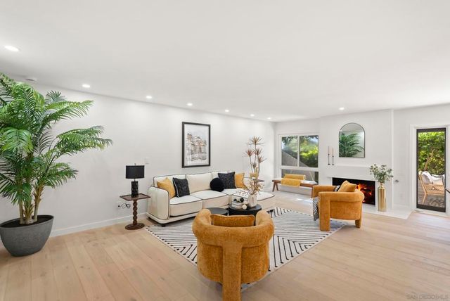 5552 Caminito Herminia, La Jolla, CA 92037