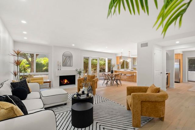 5552 Caminito Herminia, La Jolla, CA 92037
