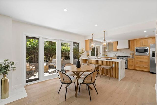 5552 Caminito Herminia, La Jolla, CA 92037