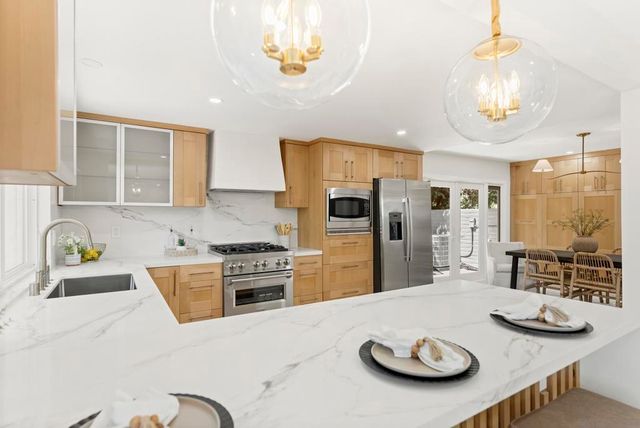 5552 Caminito Herminia, La Jolla, CA 92037
