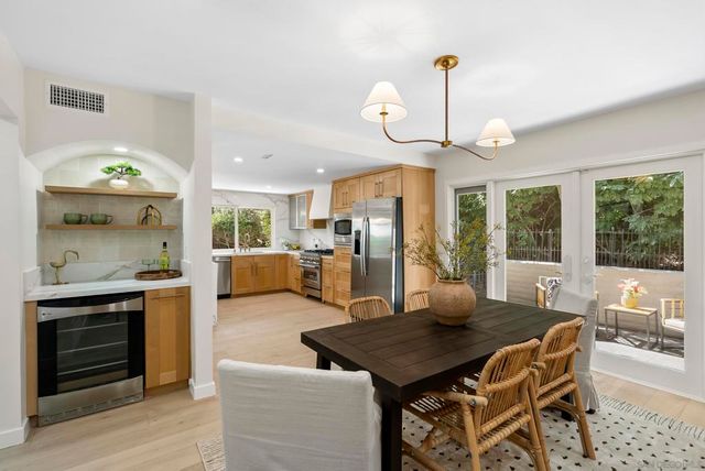 5552 Caminito Herminia, La Jolla, CA 92037
