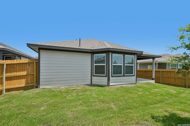 5433 Wrangler Way, Marion, TX 78124