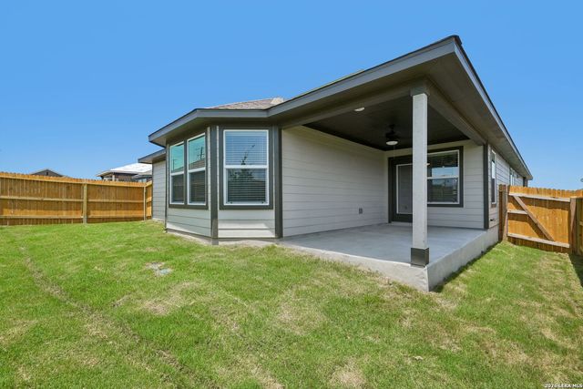5433 Wrangler Way, Marion, TX 78124