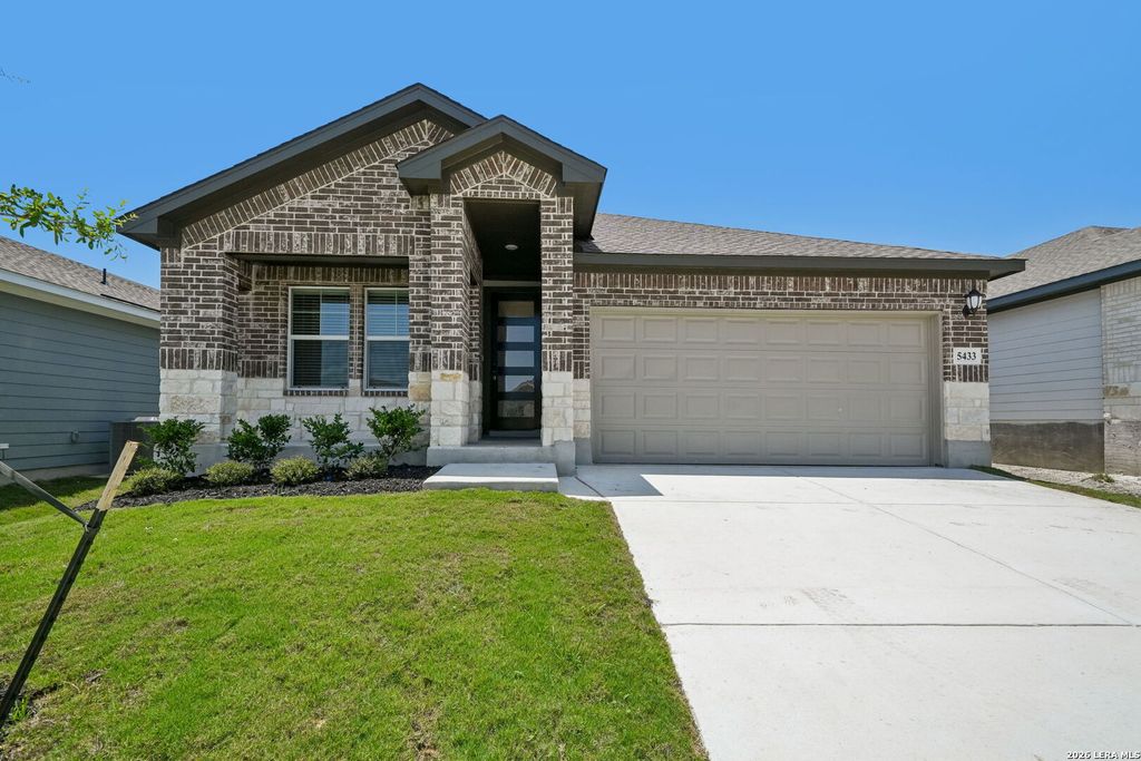 5433 Wrangler Way, Marion, TX 78124