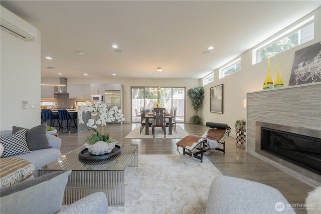 3034 NE 89th, Seattle, WA 98115