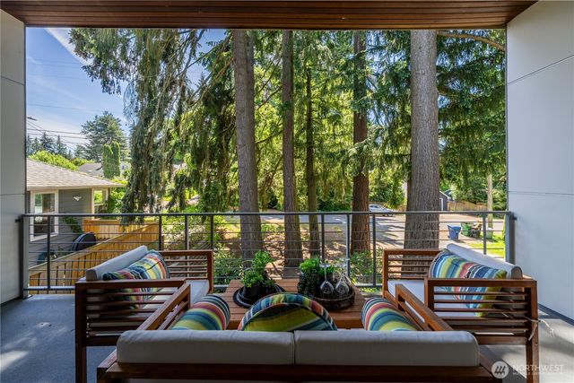 3034 NE 89th, Seattle, WA 98115