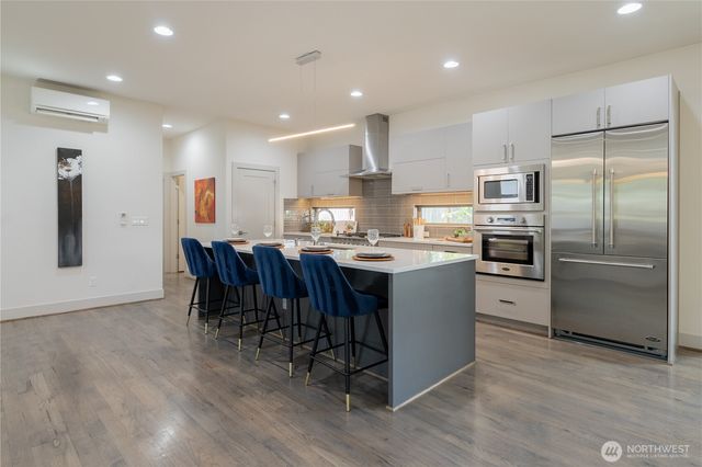 3034 NE 89th, Seattle, WA 98115