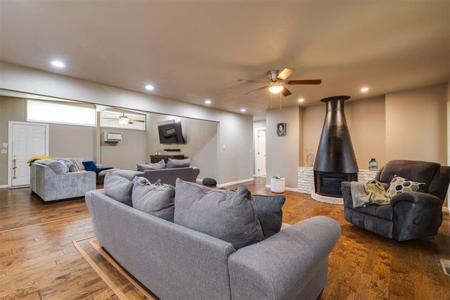 2441 SW 77th Street, Oklahoma City, OK 73159
