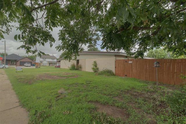 2441 SW 77th Street, Oklahoma City, OK 73159