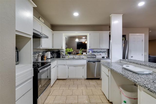 2441 SW 77th Street, Oklahoma City, OK 73159