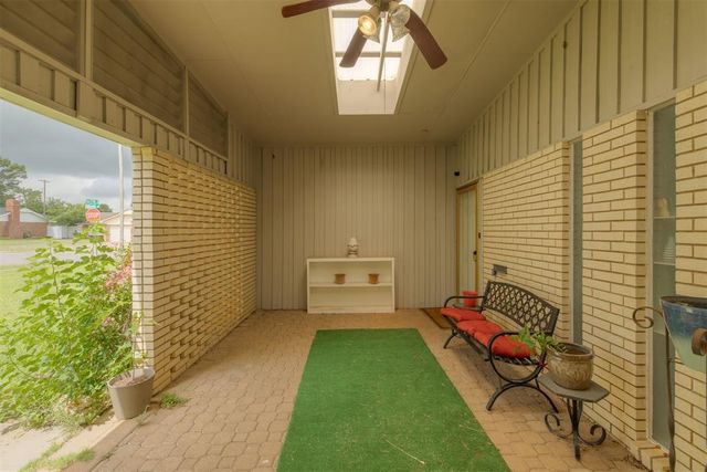 2441 SW 77th Street, Oklahoma City, OK 73159