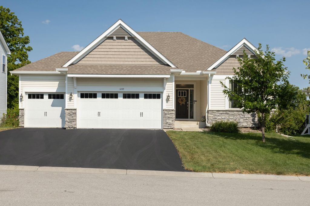 1237 Maple Lane, Carver, MN 55315 — exterior