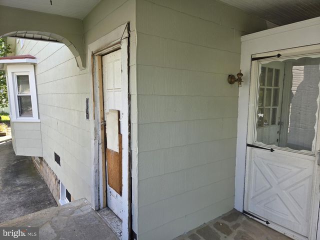 2903 MOUNT HOLLY ST, Baltimore, MD 21216