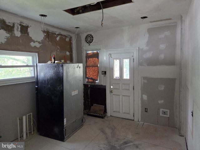 2903 MOUNT HOLLY ST, Baltimore, MD 21216