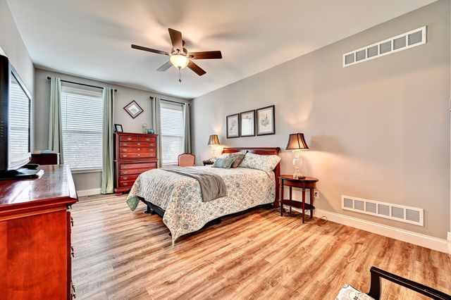 1468 Shirepeak Way, Independence, KY 41051