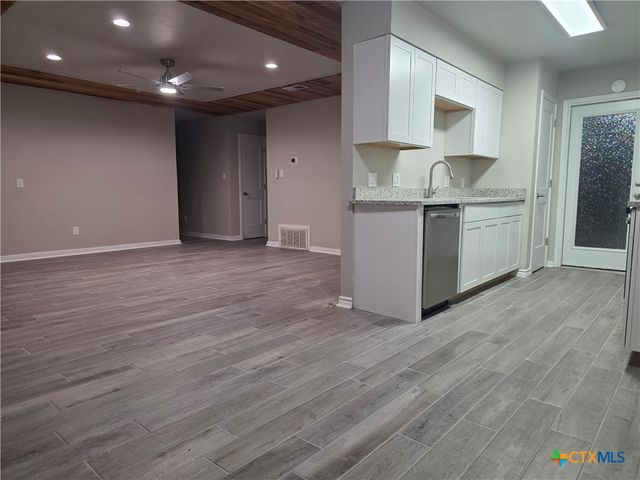 1916 Nevada Street, San Marcos, TX 78666