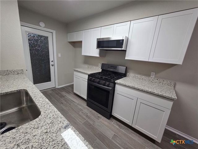 1916 Nevada Street, San Marcos, TX 78666