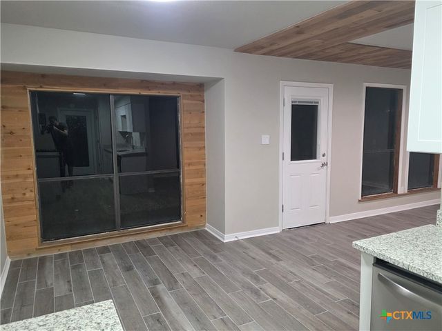 1916 Nevada Street, San Marcos, TX 78666