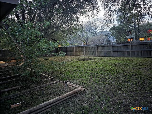 1916 Nevada Street, San Marcos, TX 78666