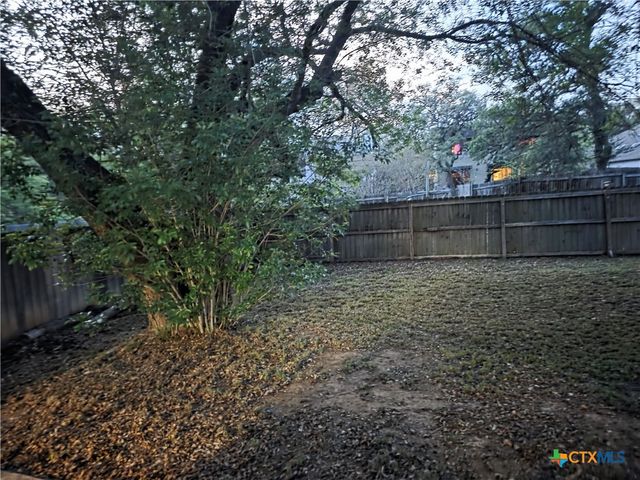 1916 Nevada Street, San Marcos, TX 78666