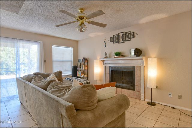 4565 LOMA COLORADA Court, El Paso, TX 79934