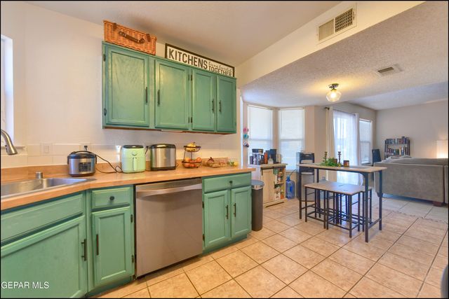 4565 LOMA COLORADA Court, El Paso, TX 79934