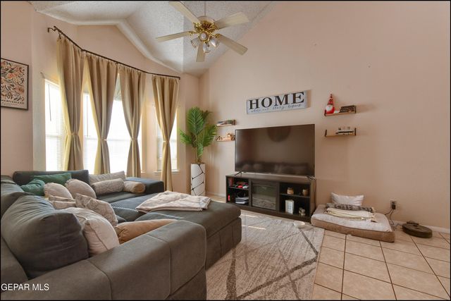 4565 LOMA COLORADA Court, El Paso, TX 79934