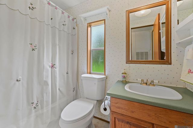 2208 Violet St, Jackson, LA 70748