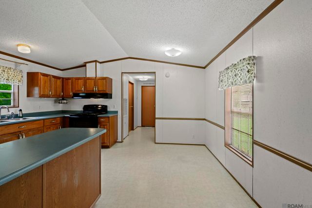 2208 Violet St, Jackson, LA 70748