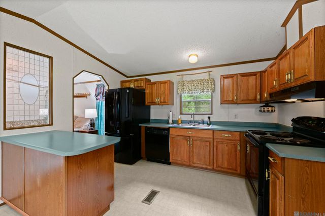 2208 Violet St, Jackson, LA 70748