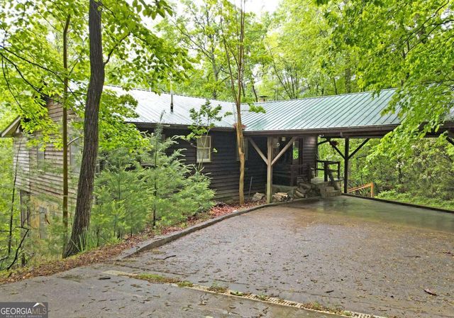 66 Pine Ridge Court, Ellijay, GA 30536