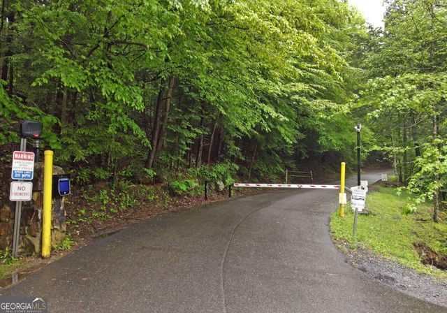 66 Pine Ridge Court, Ellijay, GA 30536