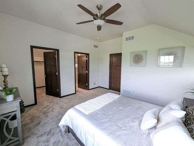 4317 Goldeneye Gateway Drive, Middleton, WI 53562