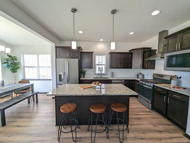 4317 Goldeneye Gateway Drive, Middleton, WI 53562