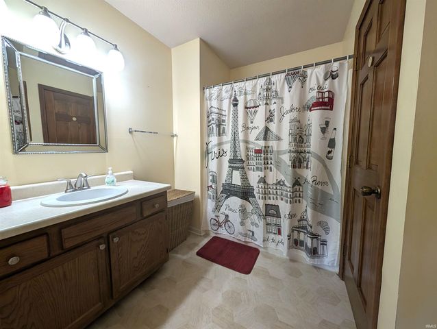 6332 Langwood Boulevard, Fort Wayne, IN 46835