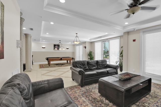533 NE 3rd Avenue, Fort Lauderdale, FL 33301