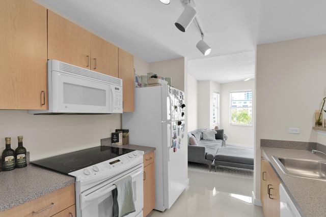 533 NE 3rd Avenue, Fort Lauderdale, FL 33301