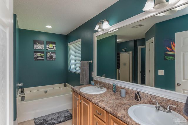 3080 Palm St, Gulf Breeze, FL 32563