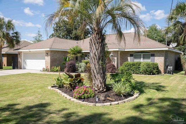 3080 Palm St, Gulf Breeze, FL 32563