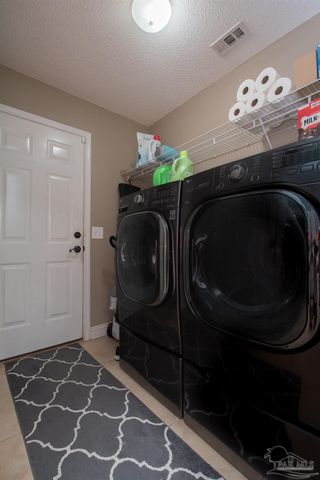 3080 Palm St, Gulf Breeze, FL 32563