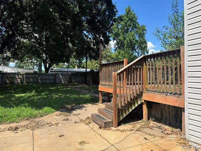 7607 Vermont Avenue, St Louis, MO 63111